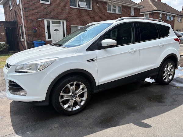 Used Ford Kuga 2016 for sale - 75325865: Photo 1