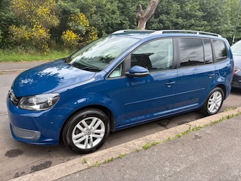 Used Volkswagen Touran 2011 for sale - 78968077: Photo