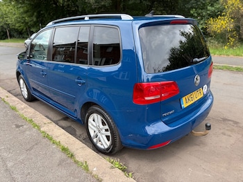 Used Volkswagen Touran 2011 for sale - 78968077: Photo