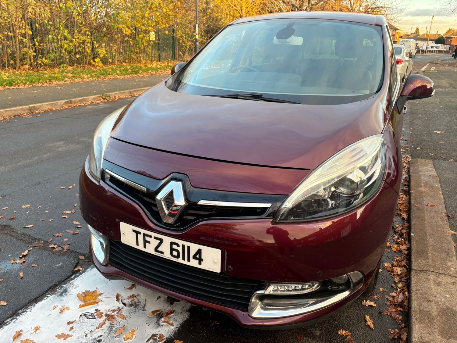 Used Renault Grand Scenic 2014 for sale - 76615434: Photo 2