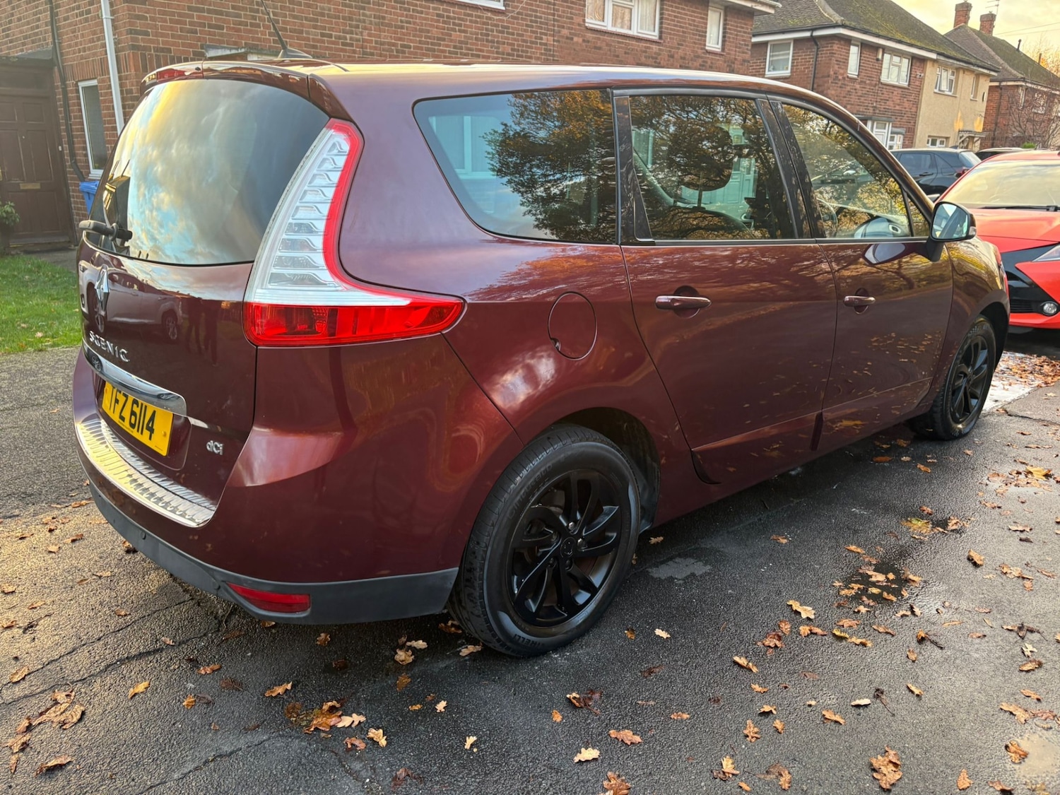 Used Renault Grand Scenic 2014 for sale - 76615434: Photo 5