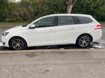 Used Peugeot 308 2015 for sale - 75945421: Photo