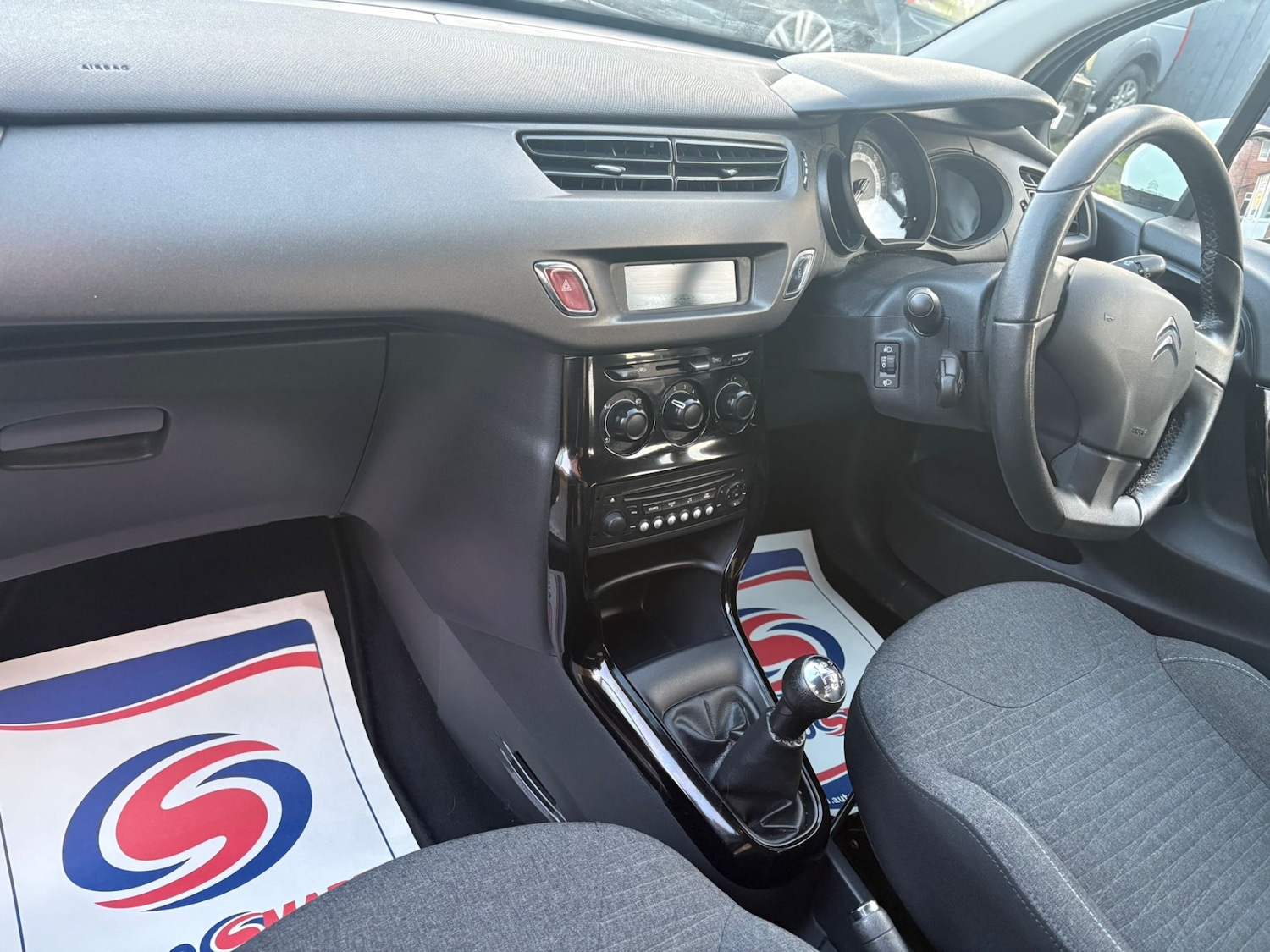 Used Citroen C3 2015 for sale - 75745404: Photo 8