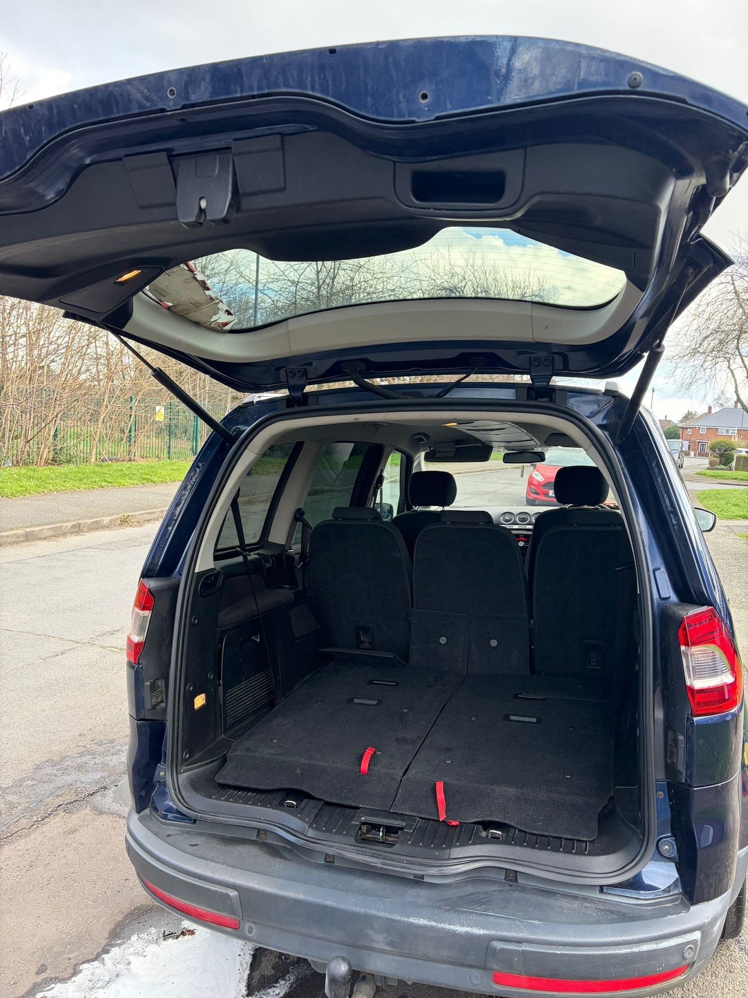 Used Ford Galaxy 2011 for sale - 77890089: Photo 13