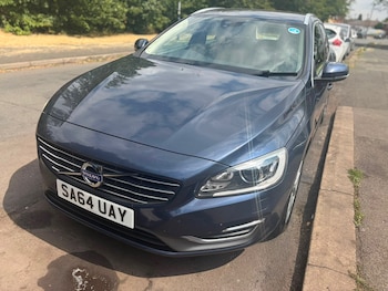 Used Volvo V60 2015 for sale - 79258237: Photo