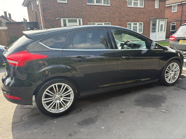 Used Ford Focus 2015 for sale - 76007017: Photo 6