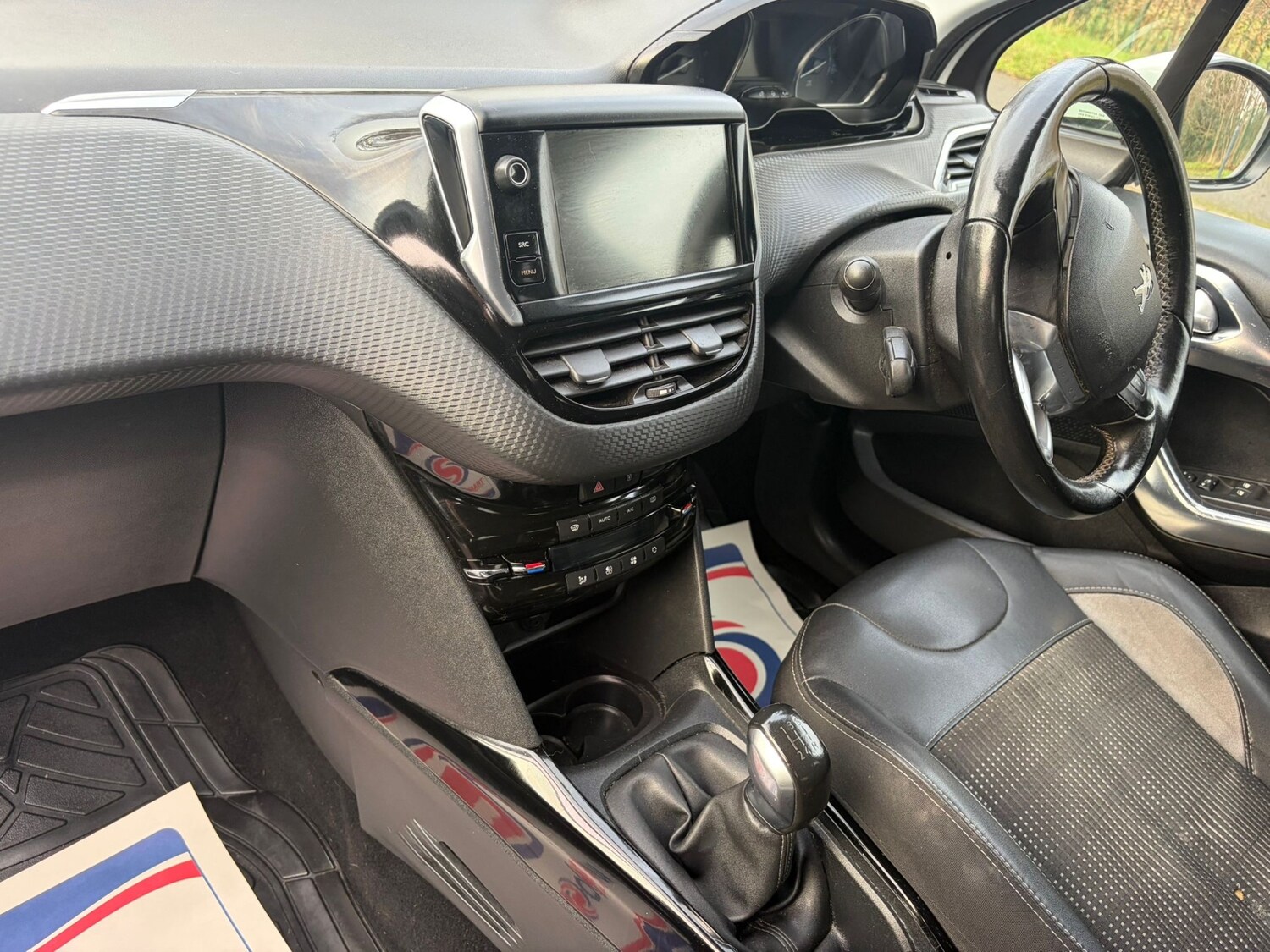 Used Peugeot 2008 2017 for sale - 77170721: Photo 7