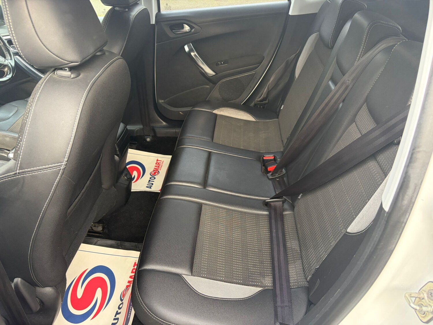 Used Peugeot 2008 2017 for sale - 77170721: Photo 9