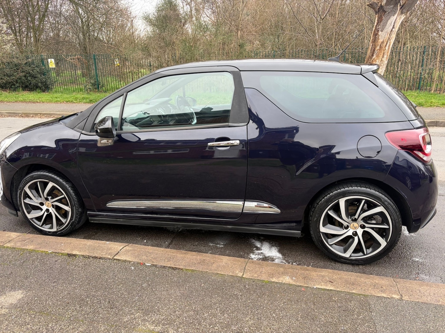 Used DS Automobiles DS 3 2015 for sale - 77797829: Photo 2