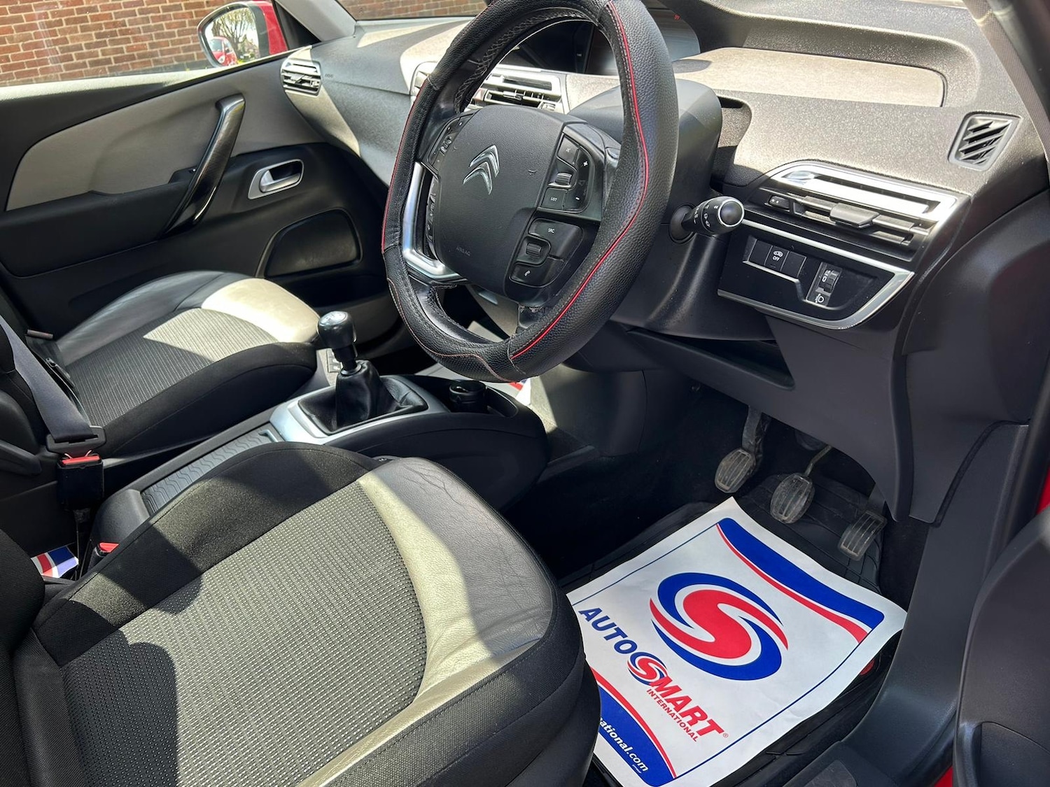 Used Citroen C4 Picasso 2014 for sale - 76405200: Photo 6