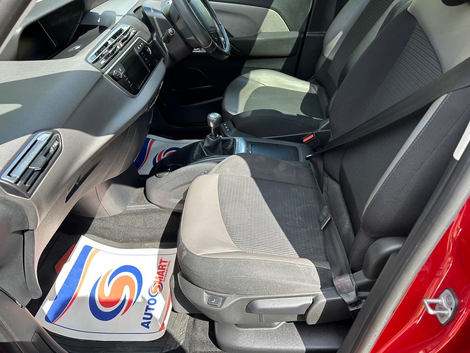 Used Citroen C4 Picasso 2014 for sale - 76405200: Photo 8