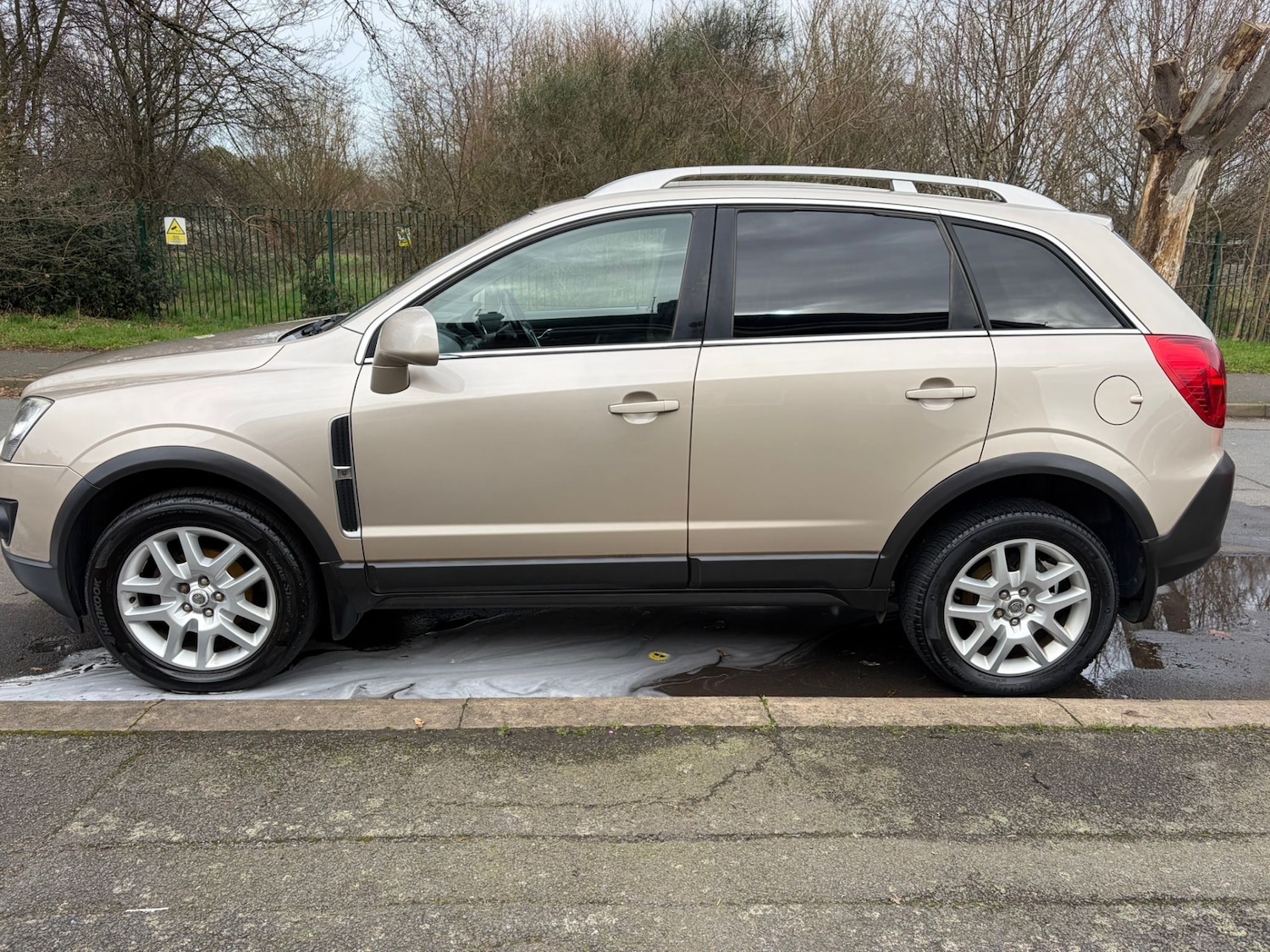Used Vauxhall Antara 2012 for sale - 77746311: Photo 3