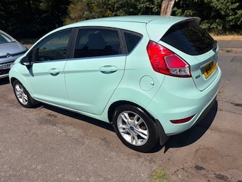 Used Ford Fiesta 2016 for sale - 79184557: Photo