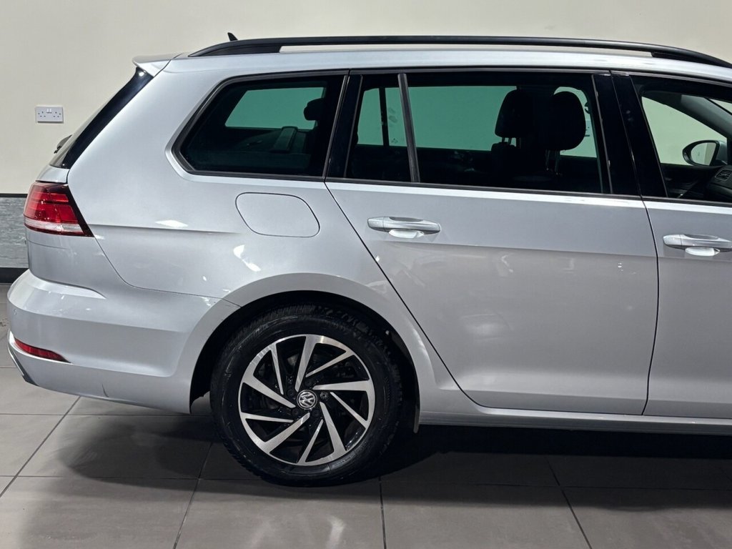 Used Volkswagen Golf 2019 for sale - 76797532: Photo 21