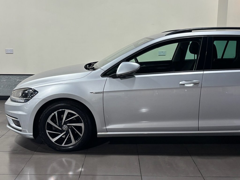 Used Volkswagen Golf 2019 for sale - 76797532: Photo 22