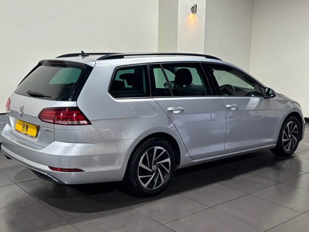 Used Volkswagen Golf 2019 for sale - 76797532: Photo 6