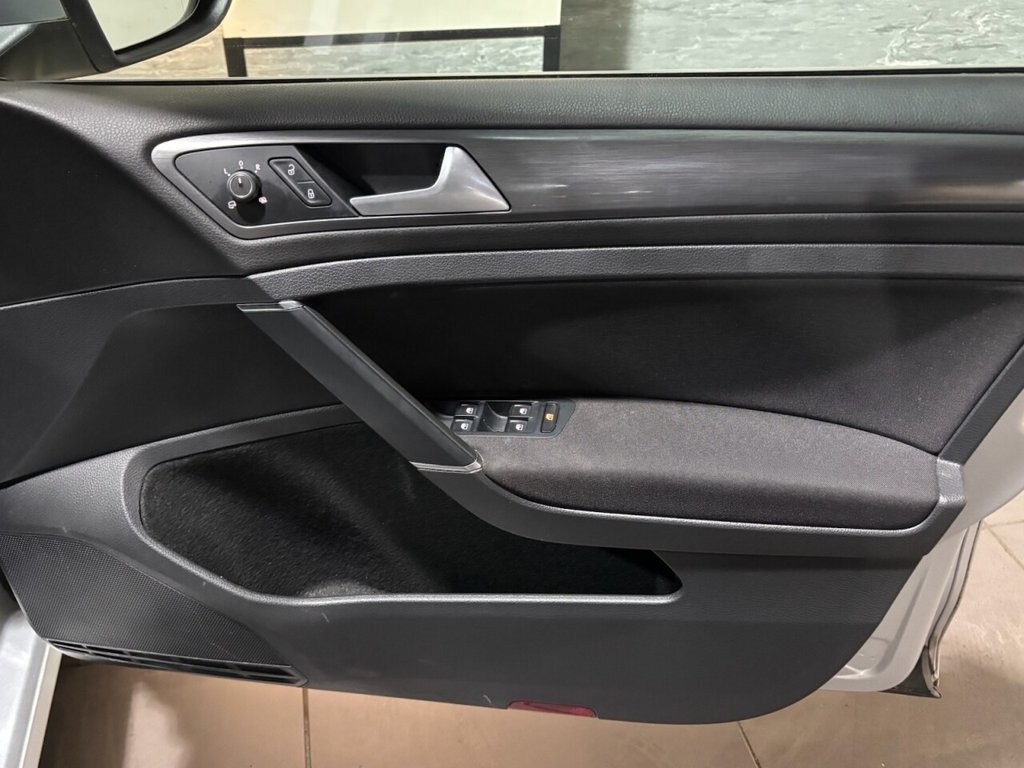 Used Volkswagen Golf 2019 for sale - 76797532: Photo 9