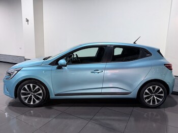 Used Renault Clio 2021 for sale - 77533993: Photo