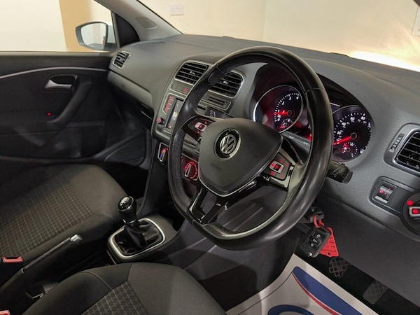 Used Volkswagen Polo 2016 for sale - 76010103: Photo 6