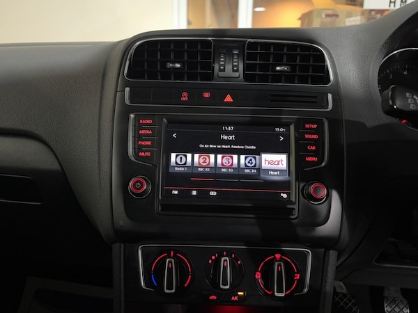Used Volkswagen Polo 2016 for sale - 76010103: Photo 8