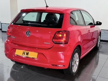 Used Volkswagen Polo 2015 for sale - 77563743: Photo