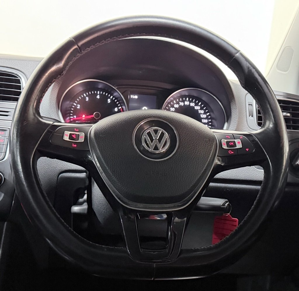 Used Volkswagen Polo 2015 for sale - 77563743: Photo 8