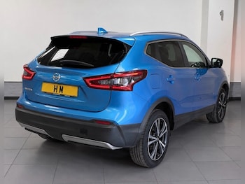 Used Nissan Qashqai 2017 for sale - 79327930: Photo