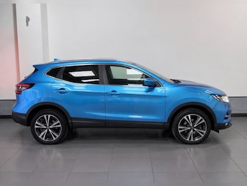 Used Nissan Qashqai 2017 for sale - 79327930: Photo
