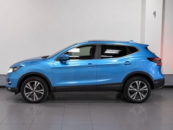 Used Nissan Qashqai 2017 for sale - 79327930: Photo