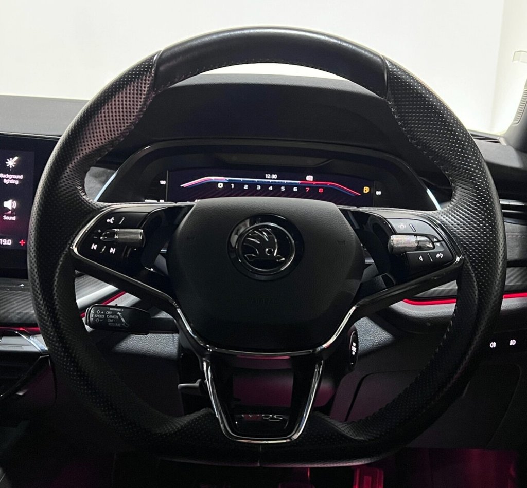 Used Skoda Octavia 2021 for sale - 76333981: Photo 8