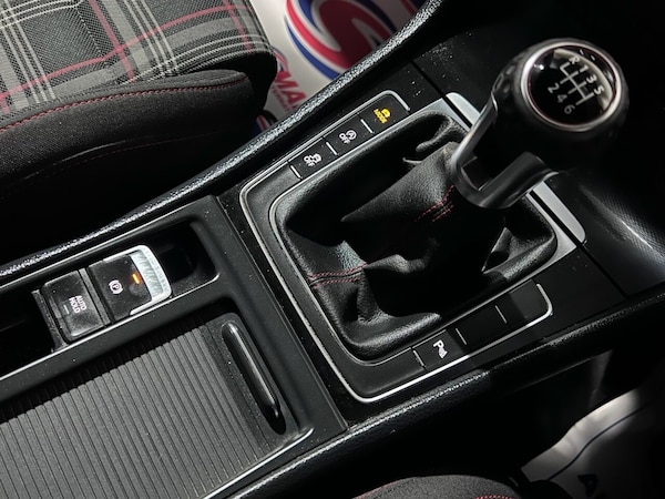 Used Volkswagen Golf 2013 for sale - 76317147: Photo 12