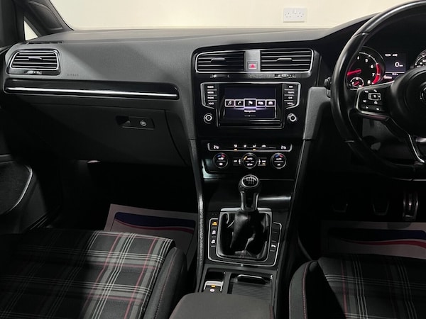Used Volkswagen Golf 2013 for sale - 76317147: Photo 28