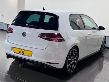 Used Volkswagen Golf 2013 for sale - 76317147: Photo 2