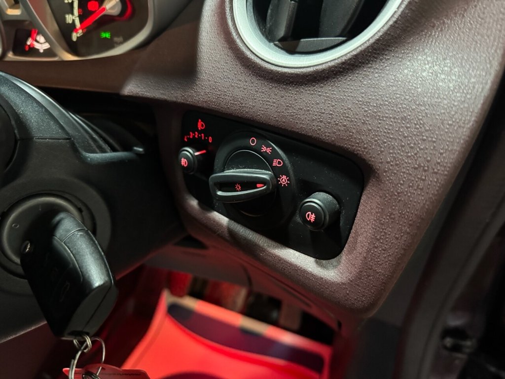 Used Ford Fiesta 2009 for sale - 77936339: Photo 13