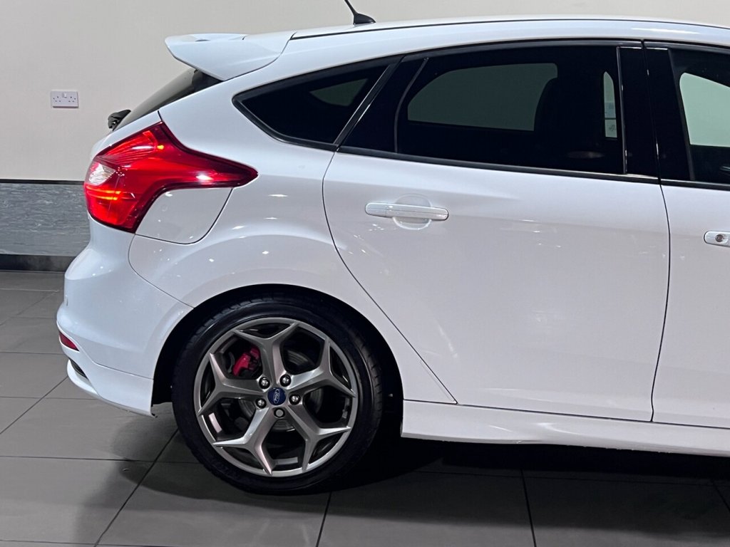 Used Ford Focus 2014 for sale - 76820298: Photo 16