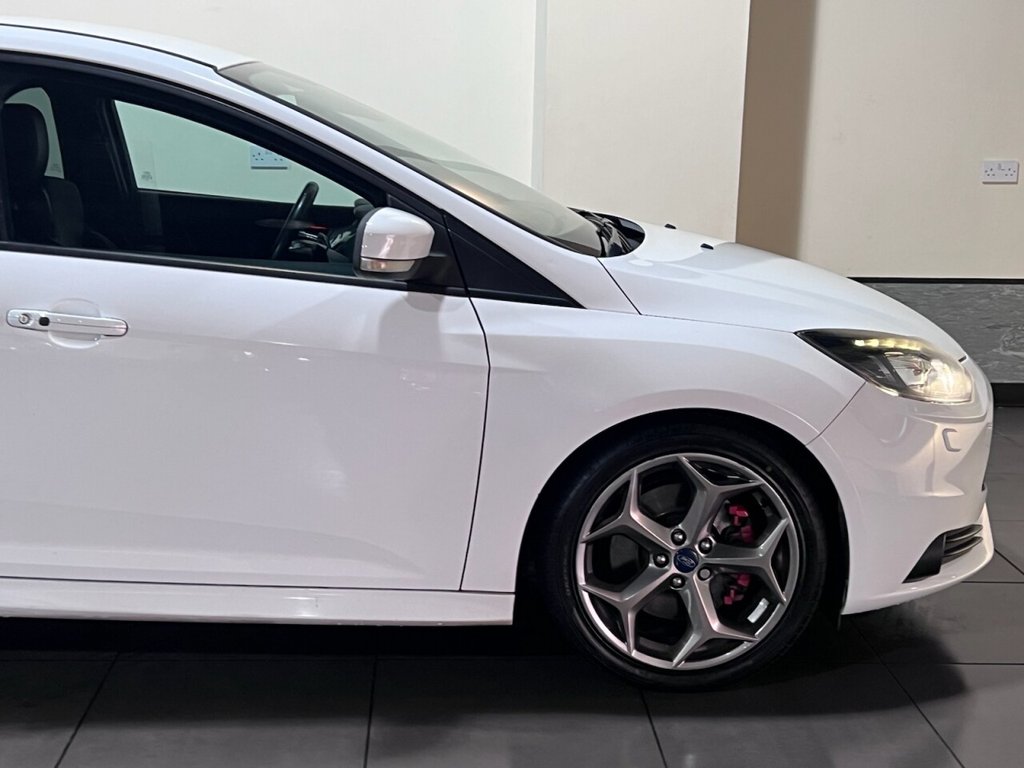 Used Ford Focus 2014 for sale - 76820298: Photo 17