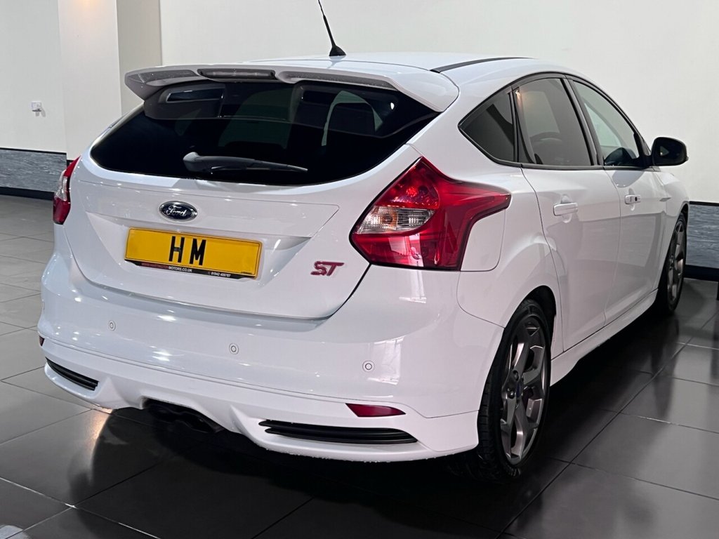 Used Ford Focus 2014 for sale - 76820298: Photo 2