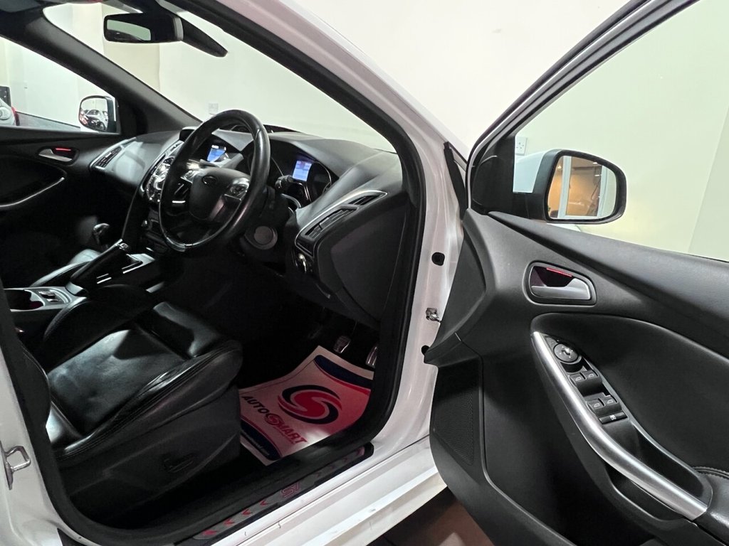 Used Ford Focus 2014 for sale - 76820298: Photo 23