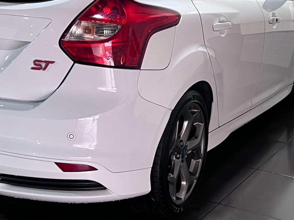 Used Ford Focus 2014 for sale - 76820298: Photo 35