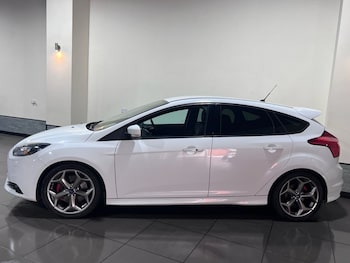 Used Ford Focus 2014 for sale - 76820298: Photo