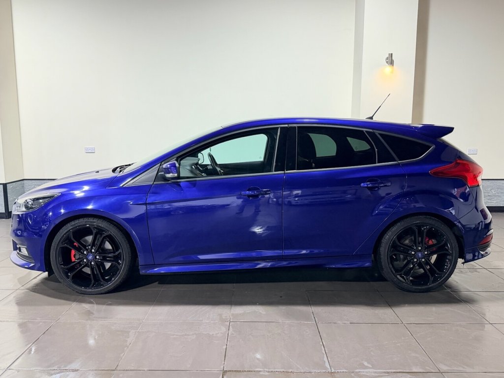 Used Ford Focus 2016 for sale - 76820364: Photo 4