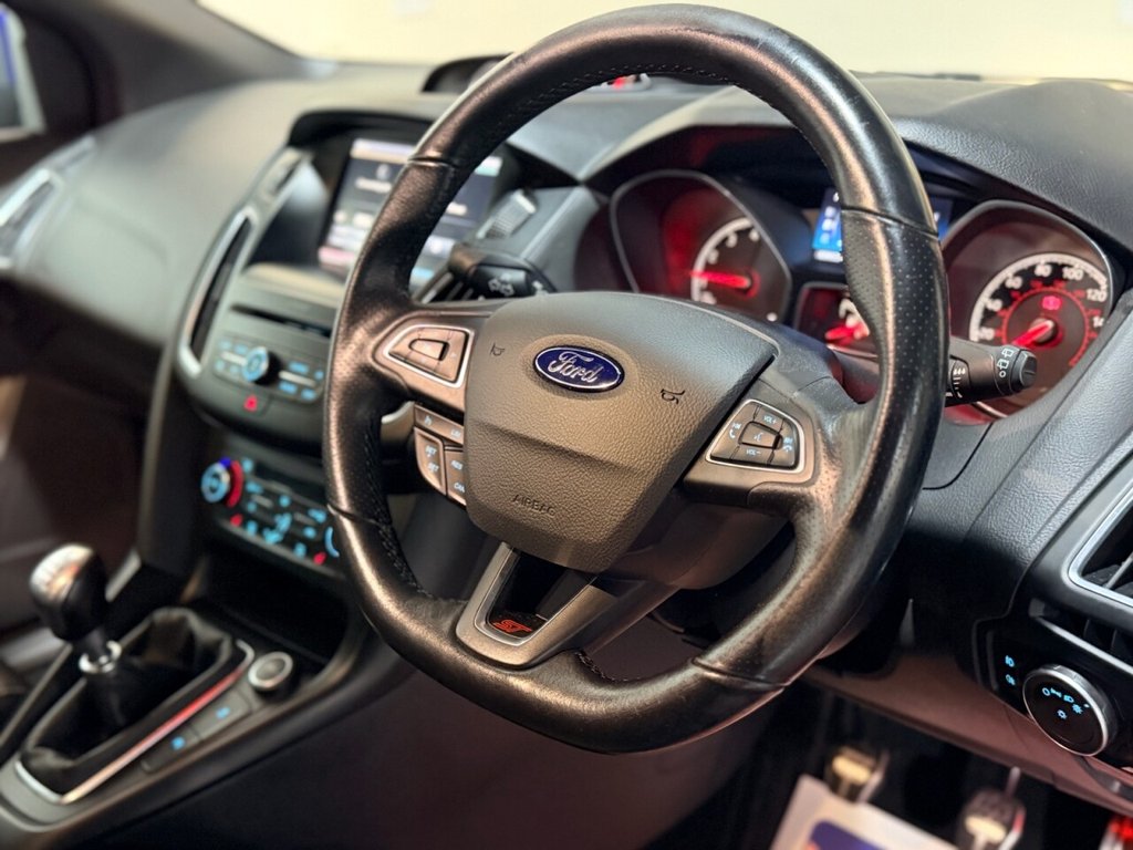 Used Ford Focus 2016 for sale - 76820364: Photo 6