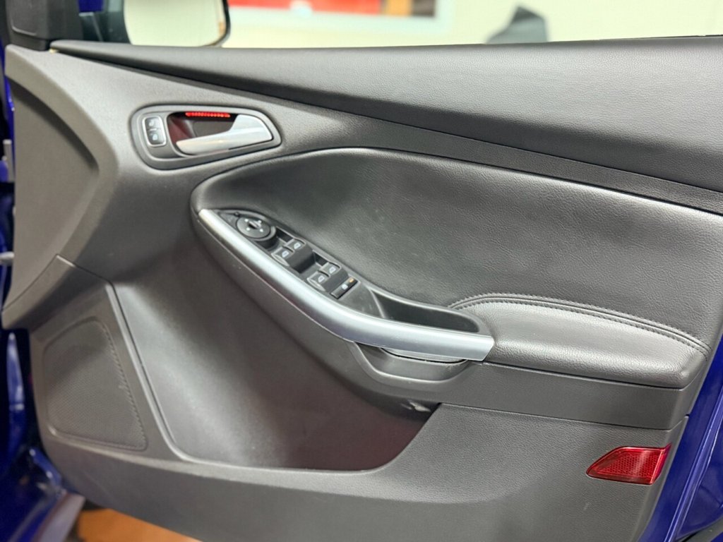 Used Ford Focus 2016 for sale - 76820364: Photo 8