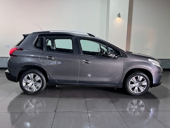 Used Peugeot 2008 2016 for sale - 75512070: Photo
