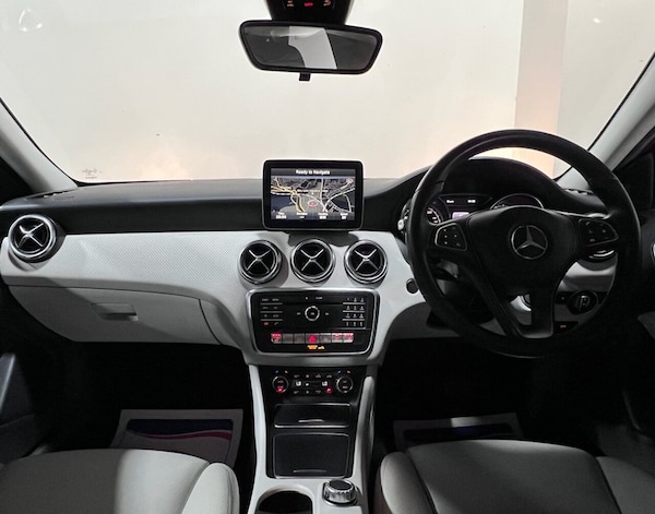 Used Mercedes-Benz A-Class 2017 for sale - 75512068: Photo 7