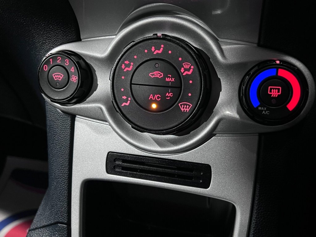 Used Ford Fiesta 2012 for sale - 76595854: Photo 11