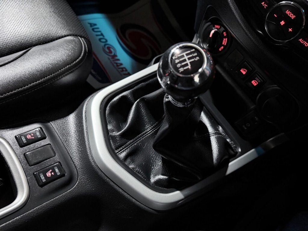 Used Nissan Navara 2017 for sale - 77708947: Photo 16