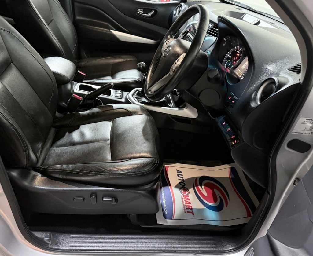 Used Nissan Navara 2017 for sale - 77708947: Photo 28