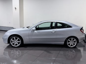 Used Mercedes-Benz C Class 2006 for sale - 76986027: Photo