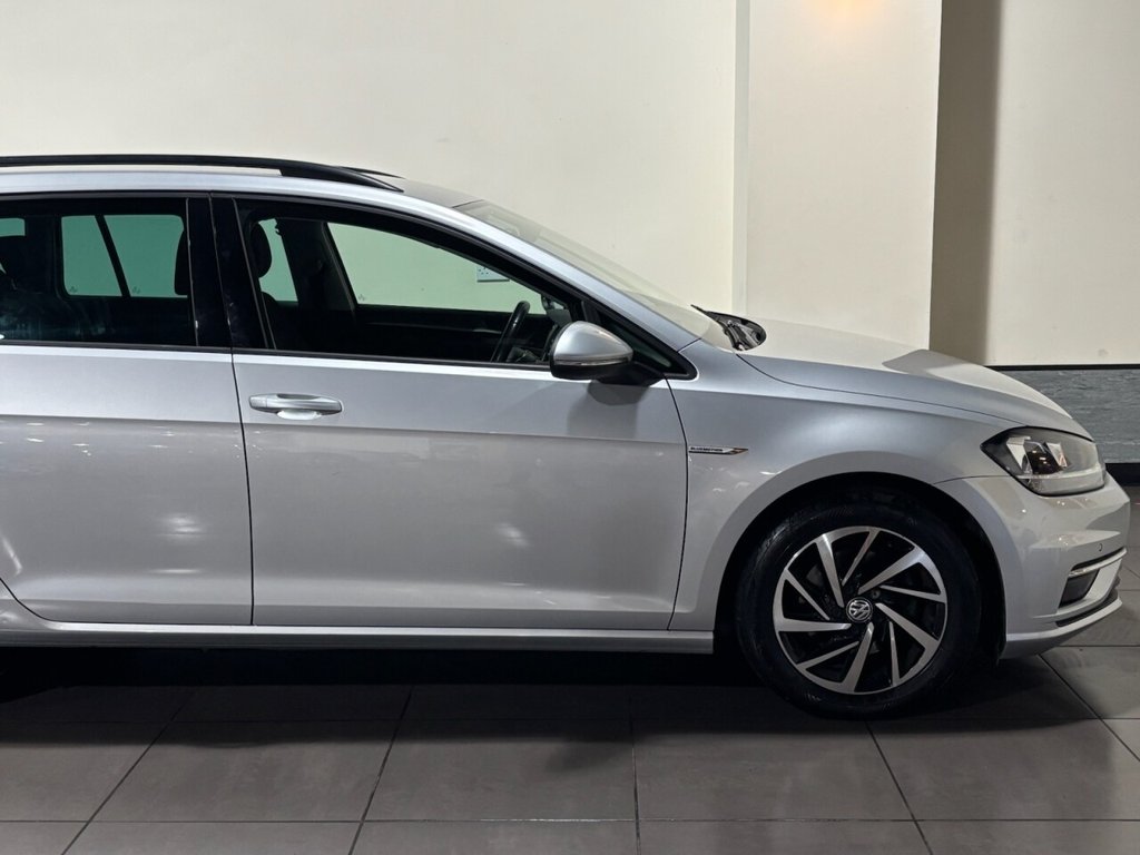 Used Volkswagen Golf 2019 for sale - 77990573: Photo 20